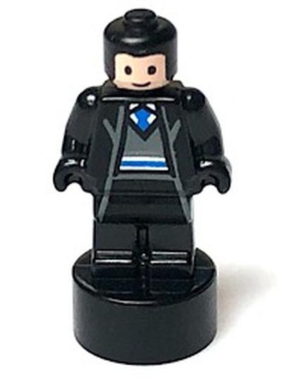 Минифигурка Лего Lego 90398pb033 Ravenclaw Student Statuette / Trophy #1, Black Hair, Light Nougat Face